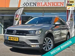 Grijs, metallic lak Gebruikt 2017 VW Tiguan SUV | € 23.950 (Iets duurder)