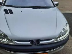 Zilver Gebruikt 2003 Peugeot 206 Hatchback | € 950 (Eerlijke prijs)