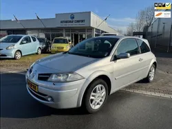 Grijs Gebruikt 2008 Renault Mégane III Hatchback | € 3.499 (Eerlijke prijs)
