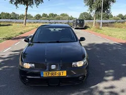 Zwart Gebruikt 2005 Seat Leon Hatchback | € 4.500 (Duur)