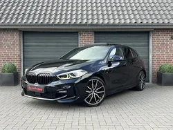Zwart Gebruikt 2022 BMW 118 M Sport Hatchback | € 29.950 (Iets duurder)