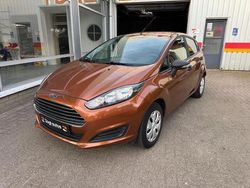 Bruin Gebruikt 2015 Ford Fiesta Titanium Hatchback | € 4.995 (Eerlijke prijs)