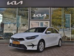 Wit Gebruikt 2023 Kia Ceed Hatchback | € 16.845 (Eerlijke prijs)