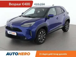 Blauw, metallic lak Gebruikt 2022 Toyota Yaris Cross Team SUV | € 23.049 (Super prijs)