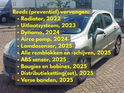 Beige Gebruikt 2009 Peugeot 308 Style Hatchback | € 3.000 (Eerlijke prijs)