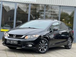 Zwart Gebruikt 2015 Honda Civic Elegance Sedan | € 14.999 (Iets duurder)