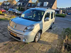 Zilver Gebruikt 2012 Renault Kangoo MPV | € 11.000 (Duur)