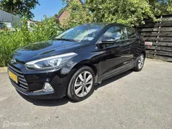 Zwart Gebruikt 2015 Hyundai i20 Comfort Coupé | € 8.450 (Eerlijke prijs)