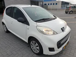 Wit Gebruikt 2011 Peugeot 107 Access Hatchback | € 699 (Super prijs)