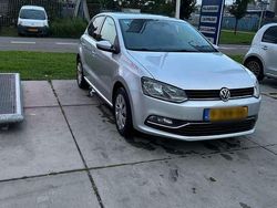 Gebruikt 2015 VW Polo Comfortline Sedan | € 5.950 (Goede deal)