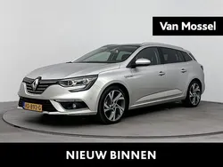 Grijs Gebruikt 2017 Renault Mégane GrandTour Bose Edition Stationwagen | € 13.440 (Eerlijke prijs)