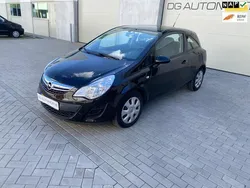 Zwart Gebruikt 2011 Opel Corsa Selection Hatchback | € 2.499 (Eerlijke prijs)
