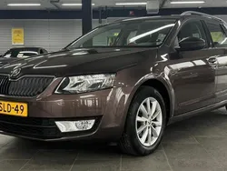 Bruin Gebruikt 2013 Skoda Octavia Business Line Stationwagen | € 11.450