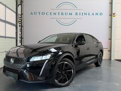 Zwart (metallic) Gebruikt 2024 Peugeot 408 GTi Hatchback | € 28.999