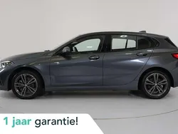 Grijs Gebruikt 2021 BMW 118 Executive Hatchback | € 24.450 (Goede deal)