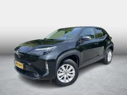 Zwart Gebruikt 2024 Toyota Yaris Cross Active SUV | € 27.999 (Goede deal)