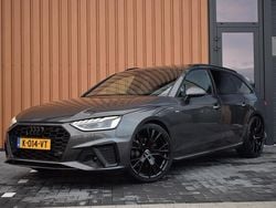 Grijs Gebruikt 2021 Audi A4 Black Edition Stationwagen | € 31.950 (Iets duurder)