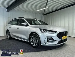 Grijs Gebruikt 2023 Ford Focus ST-Line Stationwagen | € 24.595 (Goede deal)