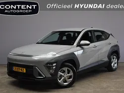 Grijs Gebruikt 2024 Hyundai Kona Comfort SUV | € 29.940 (Eerlijke prijs)