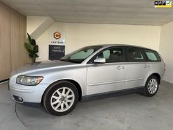 Grijs (metallic) Gebruikt 2006 Volvo V50 Stationwagen | € 3.450 (Eerlijke prijs)