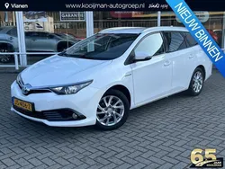 Wit Gebruikt 2016 Toyota Auris Touring Sports Stationwagen | € 14.950 (Iets duurder)