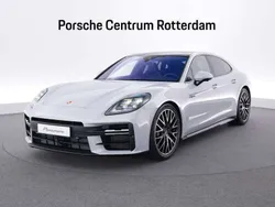 Grijs, metallic lak Gebruikt 2025 Porsche Panamera 4 Sedan | € 174.900