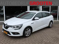 Wit Gebruikt 2017 Renault Mégane GrandTour Zen Stationwagen | € 9.788 (Eerlijke prijs)