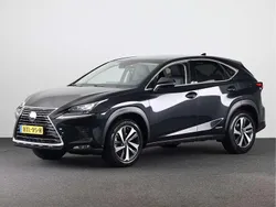 Zwart Gebruikt 2021 Lexus NX300h President Line SUV | € 42.500 (Goede deal)