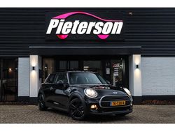 Zwart Gebruikt 2017 Mini ONE Hatchback | € 9.999 (Eerlijke prijs)