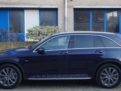 Blauw (metallic) Gebruikt 2017 Mercedes GLC350 Prestige SUV | € 33.950 (Eerlijke prijs)