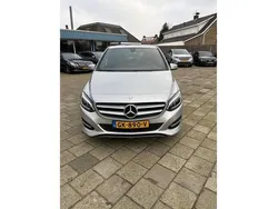 Grijs Gebruikt 2015 Mercedes B180 Ambition MPV | € 9.950 (Eerlijke prijs)
