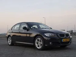 Zwart Gebruikt 2010 BMW 318 Sedan | € 9.000 (Duur)