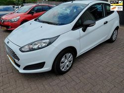 Wit Gebruikt 2015 Ford Fiesta Hatchback | € 6.500 (Eerlijke prijs)