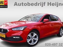 Rood Gebruikt 2020 Seat Leon Business Hatchback | € 18.745 (Eerlijke prijs)