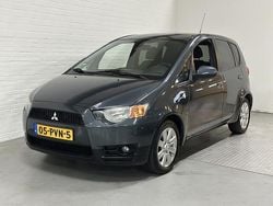 Grijs Gebruikt 2011 Mitsubishi Colt Edition Hatchback | € 2.999 (Eerlijke prijs)