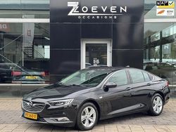 Zwart Gebruikt 2017 Opel Insignia Innovation Hatchback | € 13.995 (Eerlijke prijs)