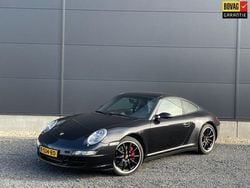 Zwart, metallic lak Gebruikt 2006 Porsche 911 Carrera 4S Sport Coupé | € 64.950 (Eerlijke prijs)