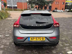 Grijs Gebruikt 2017 Volvo V40 Stationwagen | € 11.250 (Goede deal)