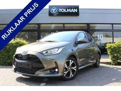Groen, metallic lak Gebruikt 2025 Toyota Yaris Comfort Hatchback | € 27.950 (Iets duurder)