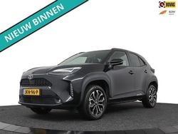 Zwart Gebruikt 2025 Toyota Yaris Cross SUV | € 29.799 (Eerlijke prijs)
