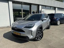 Grijs Gebruikt 2024 Toyota Yaris Cross Executive SUV | € 30.999 (Eerlijke prijs)