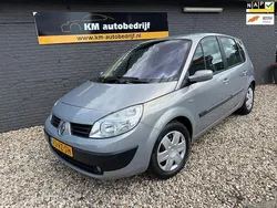 Beige Gebruikt 2005 Renault Scénic II Dynamique MPV | € 1.450 (Goede deal)