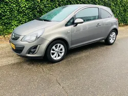 Grijs Gebruikt 2014 Opel Corsa Cosmo Hatchback | € 4.985 (Eerlijke prijs)