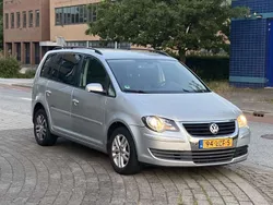 Grijs Gebruikt 2010 VW Touran MPV | € 2.999