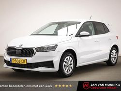 Wit Gebruikt 2023 Skoda Fabia Ambition Hatchback | € 18.245 (Eerlijke prijs)