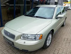 Bruin Gebruikt 2006 Volvo V70 Kinetic Stationwagen | € 9.945 (Iets duurder)