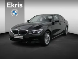 Zwart Gebruikt 2021 BMW 320e Basis Sedan | € 30.900 (Eerlijke prijs)