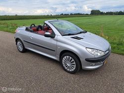 Grijs Gebruikt 2001 Peugeot 206 CC Cabriolet | € 999 (Goede deal)