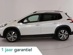 Wit, metallic lak Gebruikt 2016 Peugeot 2008 Allure SUV | € 10.950 (Eerlijke prijs)