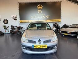 Grijs Gebruikt 2007 Renault Clio II Dynamique Hatchback | € 1.650 (Goede deal)